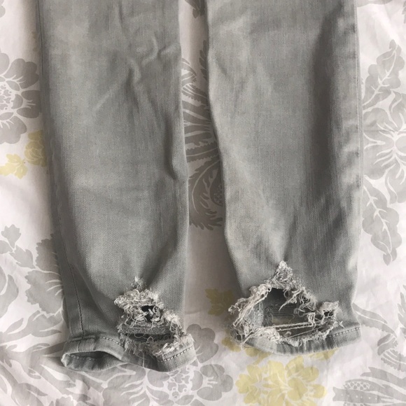 J brand Gibson distressed denim NWOT - Picture 5 of 8